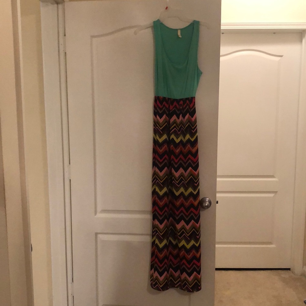 Tyche maxi dress size small